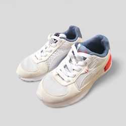 Zapatillas De Niños Talla 1 Marca Puma Usado En Buenas Condiciones.