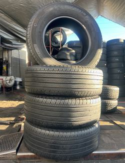 4 Michelin 265/65/18 Installation INCLUDED
