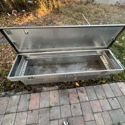 short bed truck tool box 