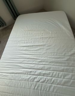 Full sized mattress washable cover and pillows