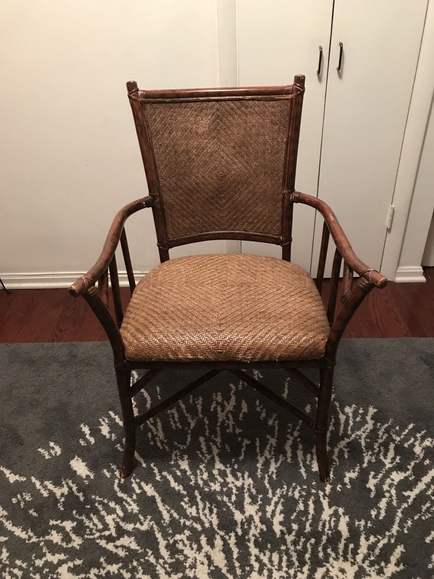 4 Wicker chairs