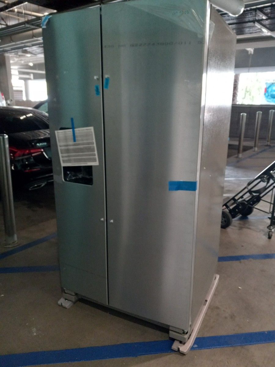 New Whirlpool 24.6-cu ft Side-by-Side Refrigerator with Ice Maker 
Still wrapped in its original packaging 
Delivery available for a fee$$