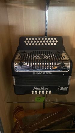 New Hohner Panther accordion accordion Nuevo Acordeon with warranty