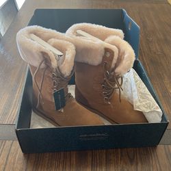 Women Boots Size 9