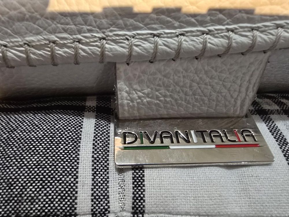 Divanitalia Top Grain White Power Reclining Leather Sofa And Loveseat