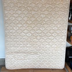 Sleep E Z I GOLDEN Queen Size Mattress With Box Spring. 