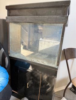 Fish tank stand