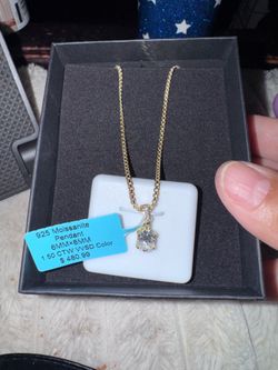 Moissanite pendent