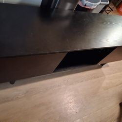 TV STAND 