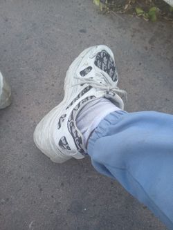 White color, size 41 Galleta