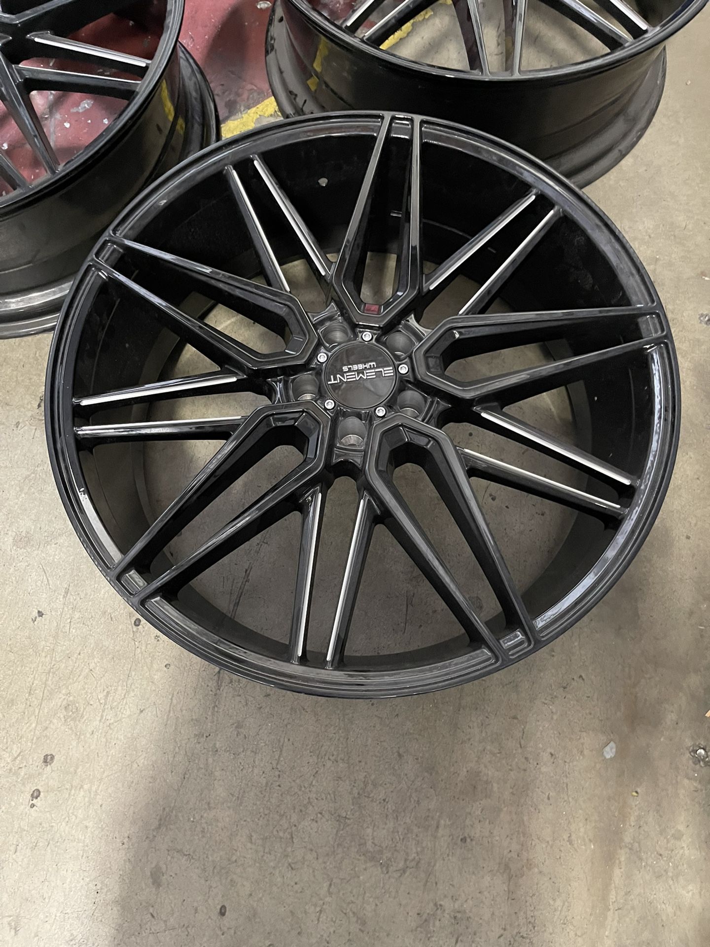 Full Set 24 Inch wheels Rims 5x120 BMW / Range Rover / Camaro