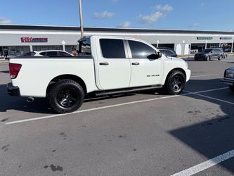 2015 Nissan Titan
