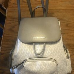 Large Size Micheal Kors Leather Cargo Backpack Grey / White MK Print Used Excellent Condition 