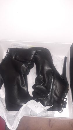 Used thalia sodi high heel 6.5