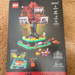 1,040 Piece Family Tree LEGO Set
