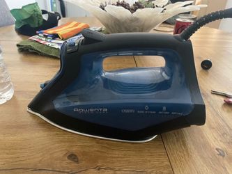 Rowenta Steam Care 1700W Steam Iron