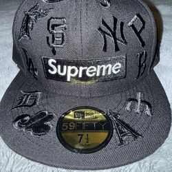 Supreme x MLB hat by New Era NEW
