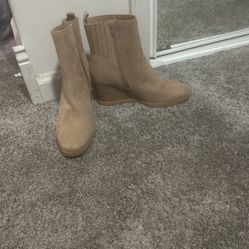 Tan ankle boot