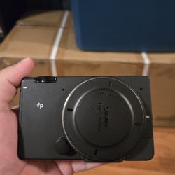 Sigma Fp With Two Lenses 