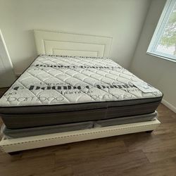 NEW MATTRESS KING SIZE PILLOW TOP WITH BOX SPRING