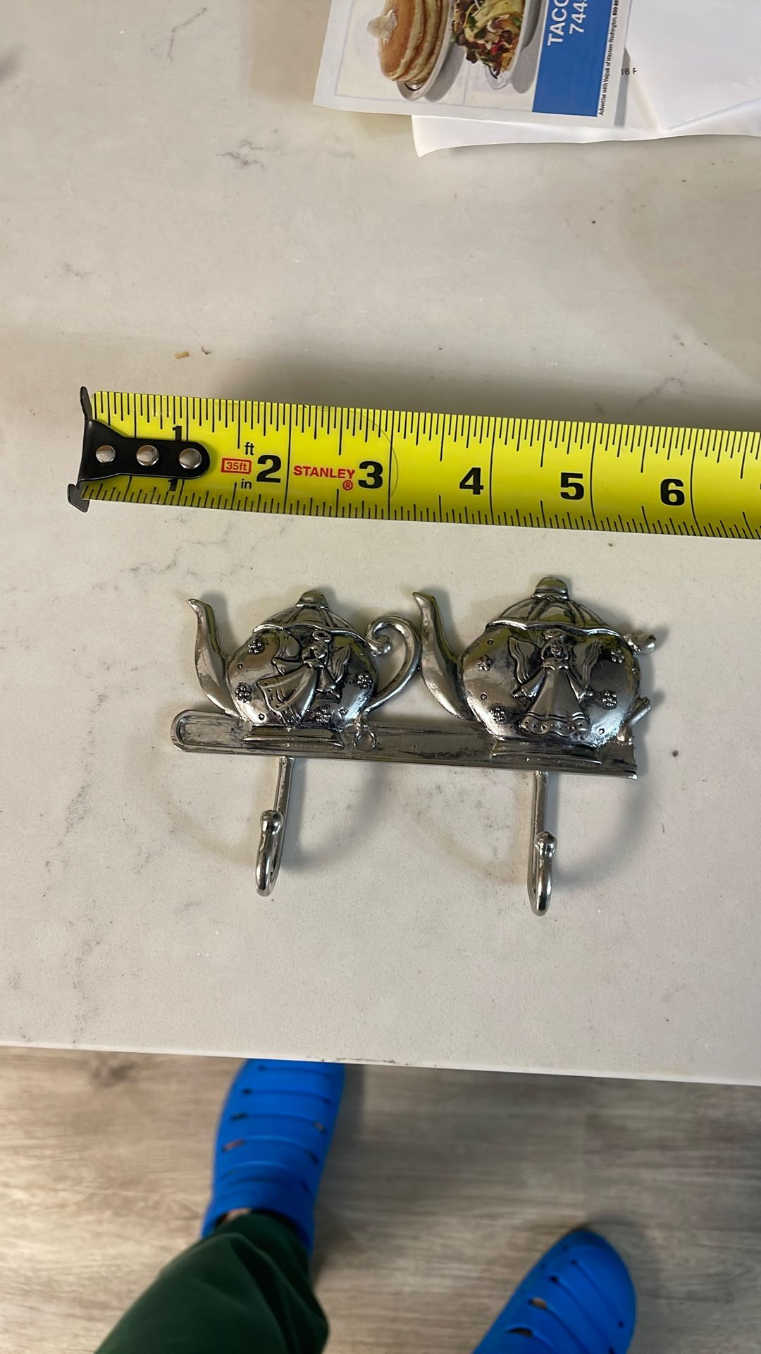 Free Wall Decor Hooks