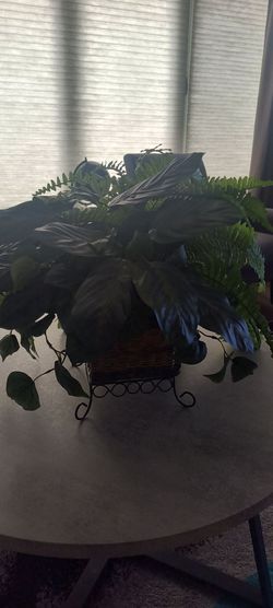 Artificial house plant