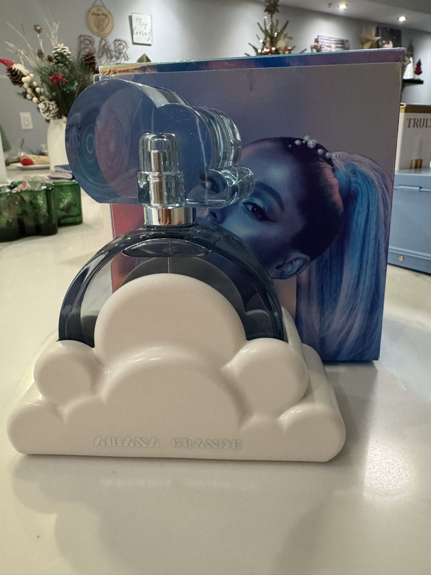 Ariana Grande Cloud Perfume