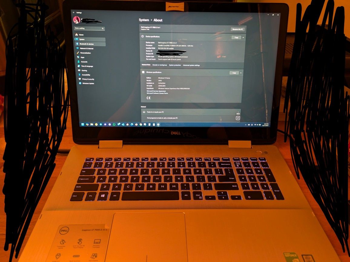 Dell Inspiron 7000 Series Laptop 7786 17" 16GB RAM 475GB SSD i7-8565U 2N1 2-in-1