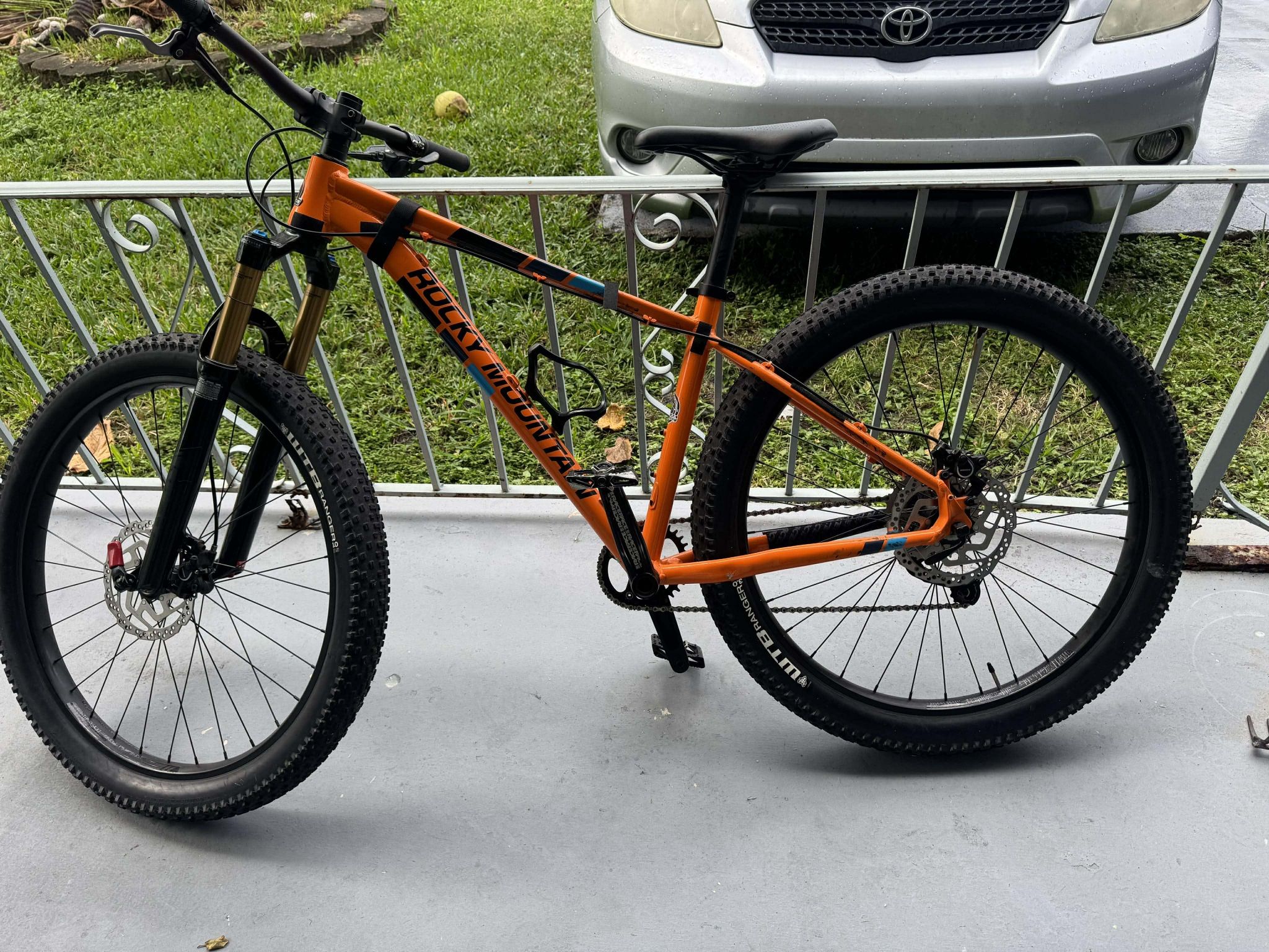 Rocky Mountain Growler