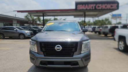 2021 Nissan TITAN