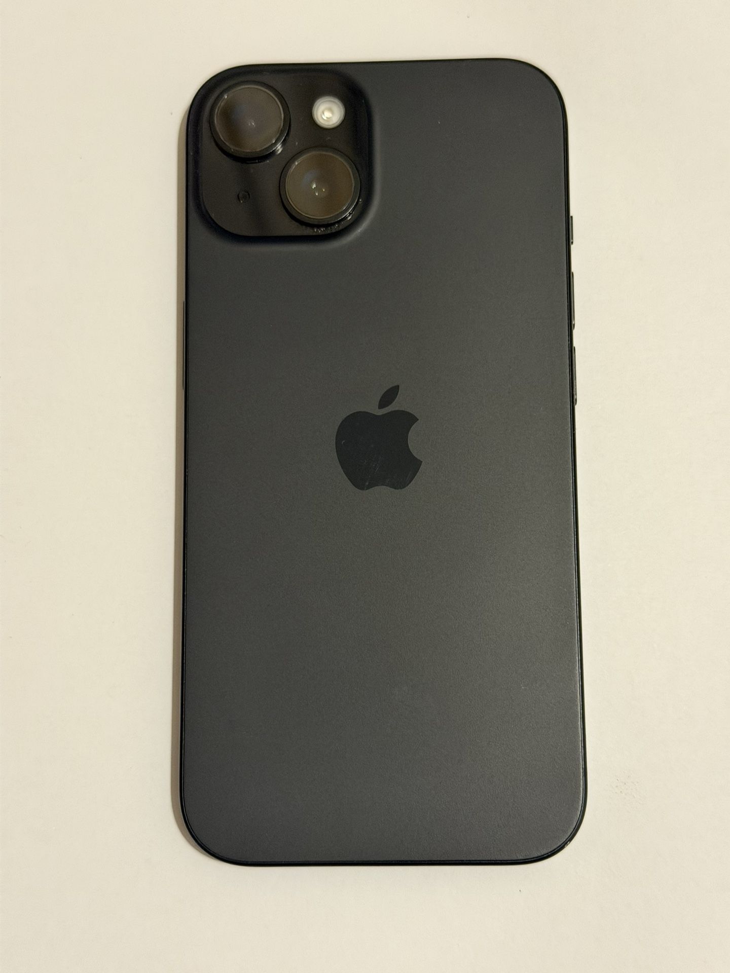 Apple iPhone 15 - 128GB - Unlocked