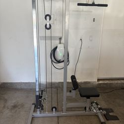 Plate Loaded Lat Pull Down