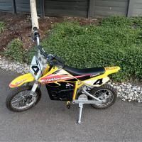Razor MX650 Electric Dirt Bike – New batteries