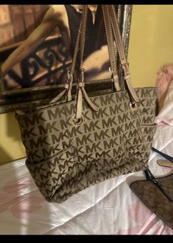 Tote purse