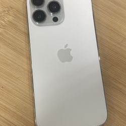 iPhone 14 Pro Max Fully  Unlocked 