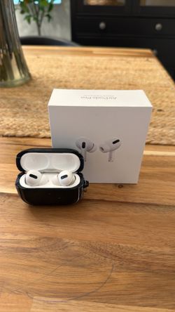 Air Pods Pro With MagSafe Charging Case
