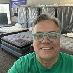 New Mattresses, BEST Prices, 10 Takes it home.