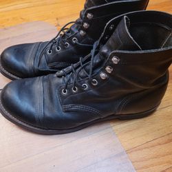 Red wings Boots