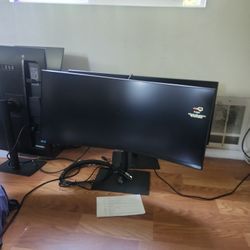 Samsung curved monitor