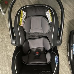 Graco Infants Front and rear Car seat