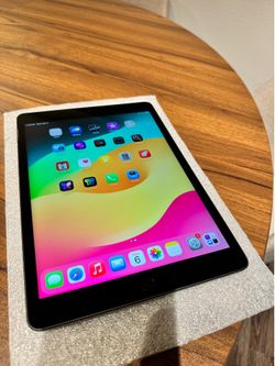 Apple I pad 8th gen 10.2 A2270 32gb wifi only