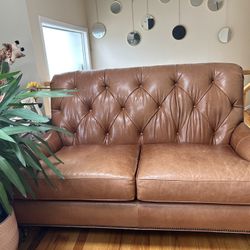 High End Leather Sofa 