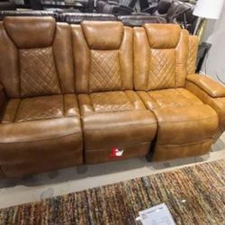Brand New! 2pc Power Motion Recliners 😍/ Take it home with only$39Down/ Hablamos Español Y Ofrecemos Financiamiento 🙋🏻‍♂️ 