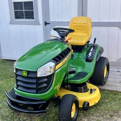 John Deere riding mower