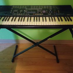 Yamaha PSR 410 Excellent Condition/ Stand
