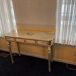 Decorative Tea Table 