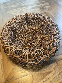 Woven basket