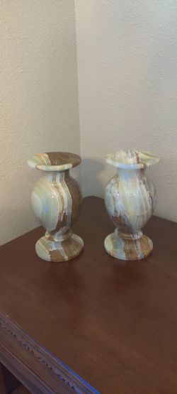 Beautiful Onyx 8 inch Vases