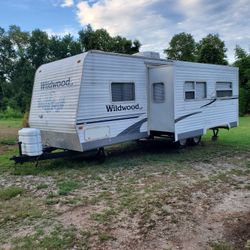 2005 Forest River Wildwood 29ft