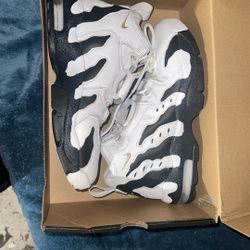 Nike dt Max 96. Size 9.5 WHITE/BLACK VEGAS GOLD